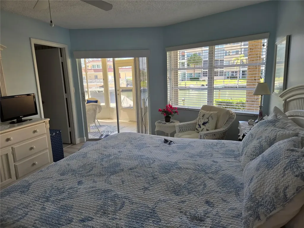 1215 S Portofino Drive Sarasota FL 34242