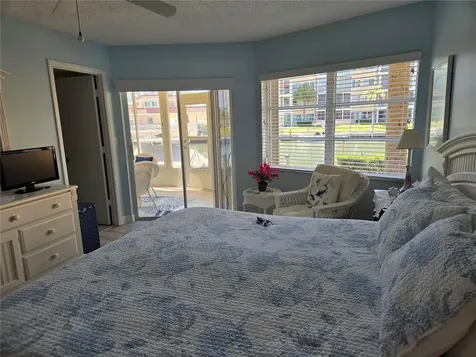 1215 S Portofino Drive Sarasota FL 34242