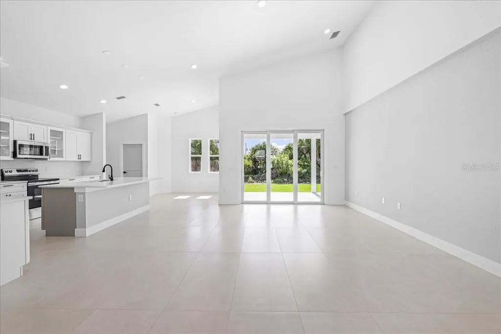 8181 Tecumseh Circle Port Charlotte FL 33981