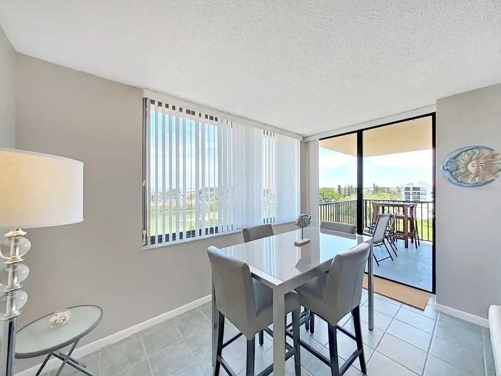 6104 Palma Del Mar Boulevard S St Petersburg FL 33715