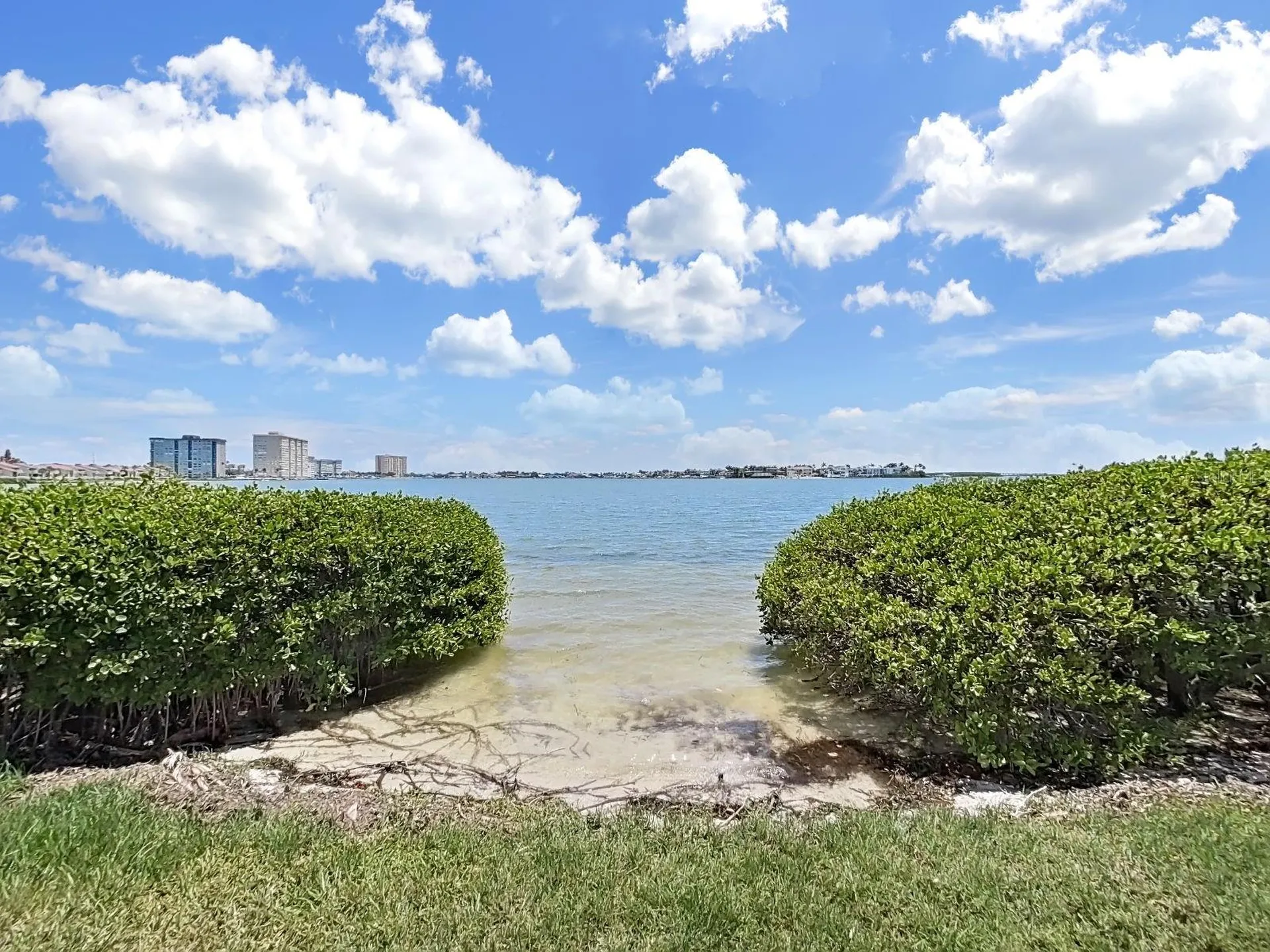 6104 Palma Del Mar Boulevard S St Petersburg FL 33715