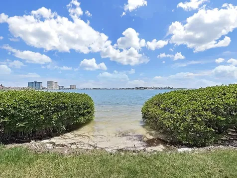 6104 Palma Del Mar Boulevard S St Petersburg FL 33715