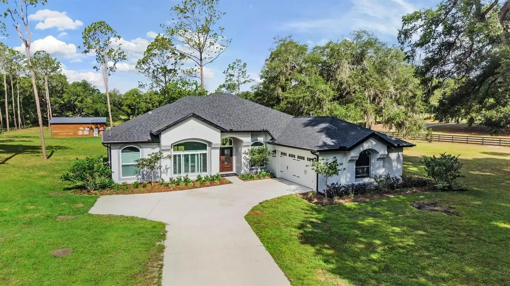 17833 Hyland Lane Dade City FL 33523