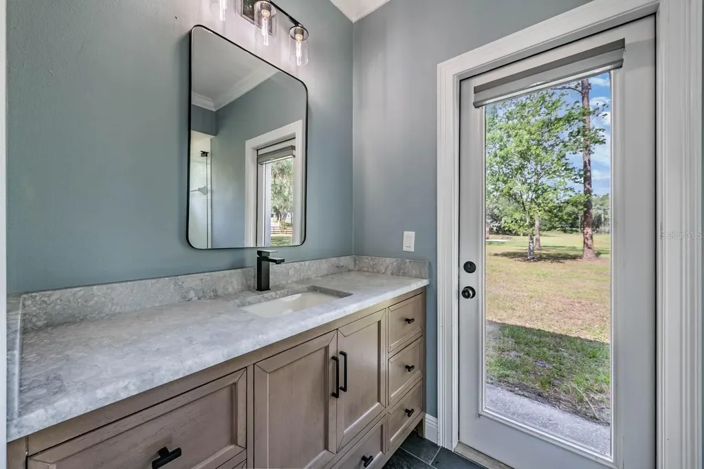 17833 Hyland Lane Dade City FL 33523