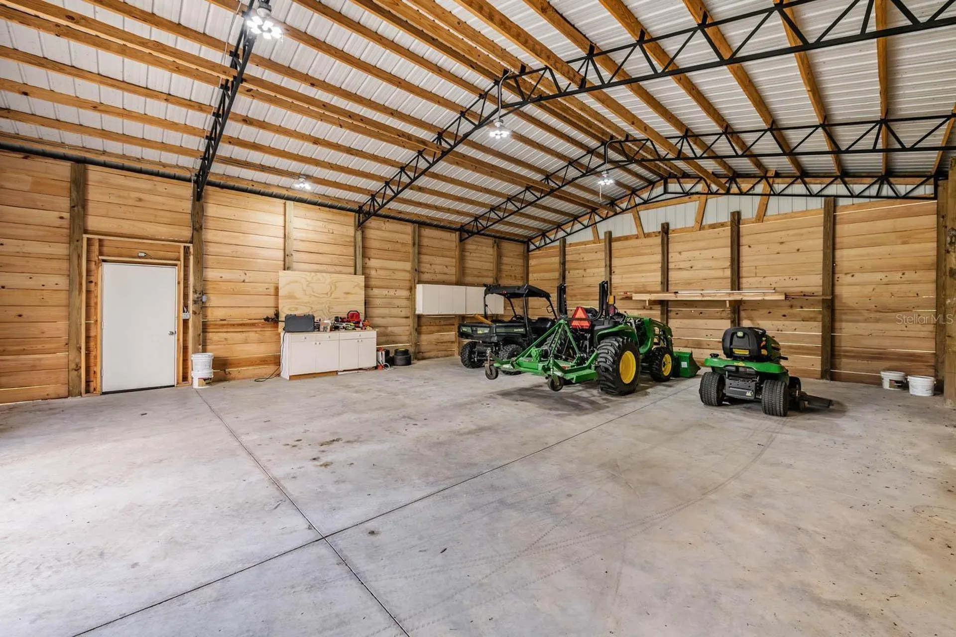 17833 Hyland Lane Dade City FL 33523