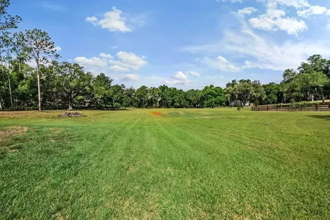 17833 Hyland Lane Dade City FL 33523