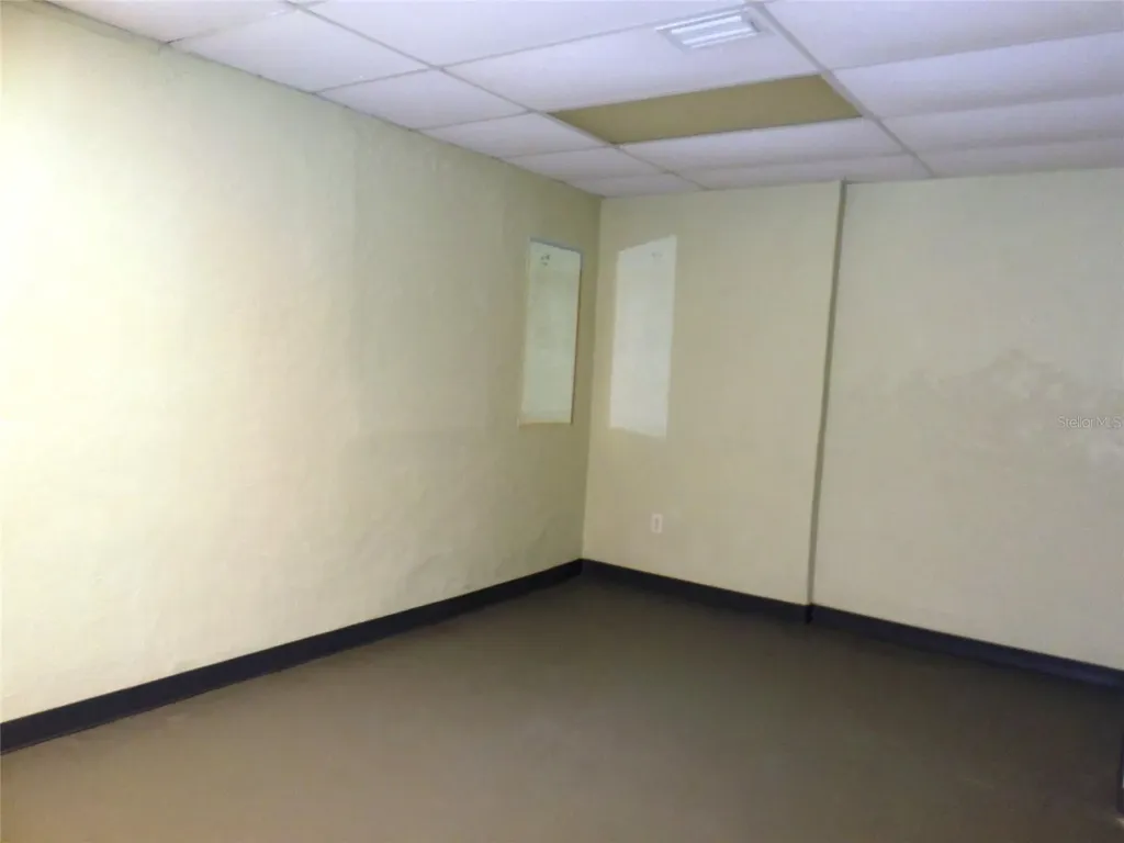 6005 Highway 40 W Yankeetown FL 34498