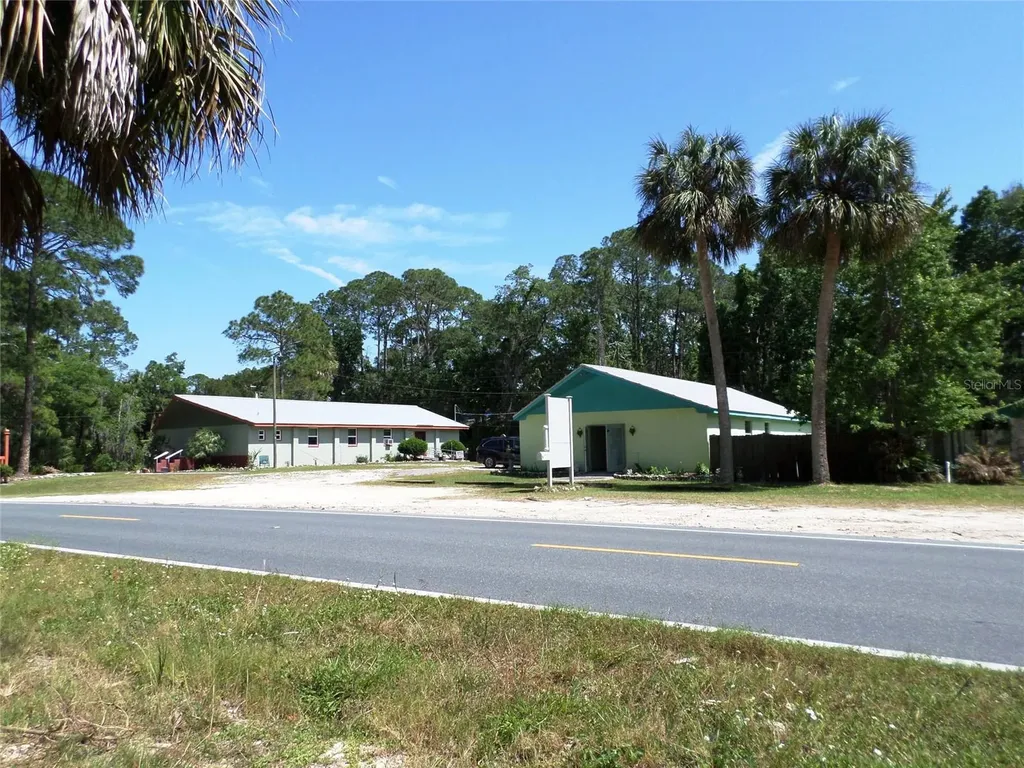 6005 Highway 40 W Yankeetown FL 34498