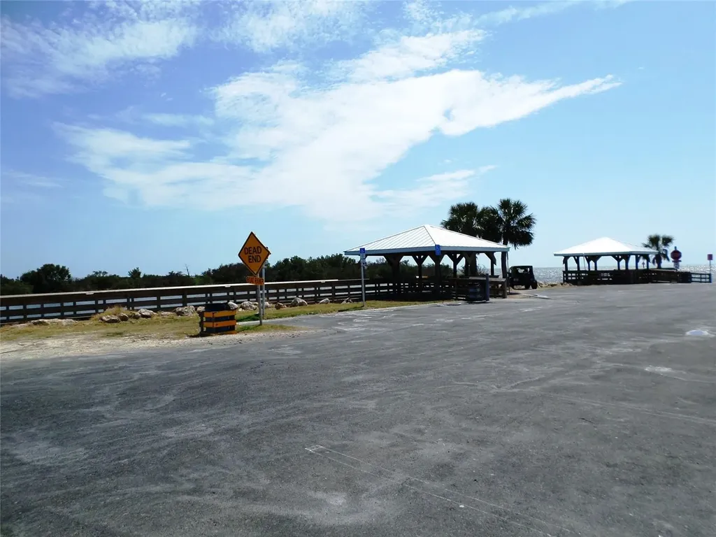 6005 Highway 40 W Yankeetown FL 34498