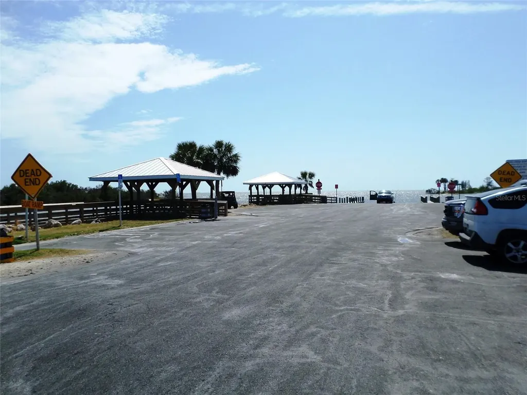 6005 Highway 40 W Yankeetown FL 34498