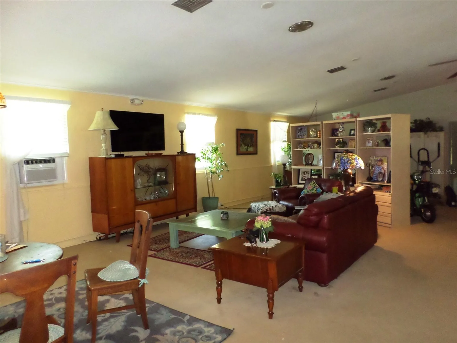 6005 Highway 40 W Yankeetown FL 34498