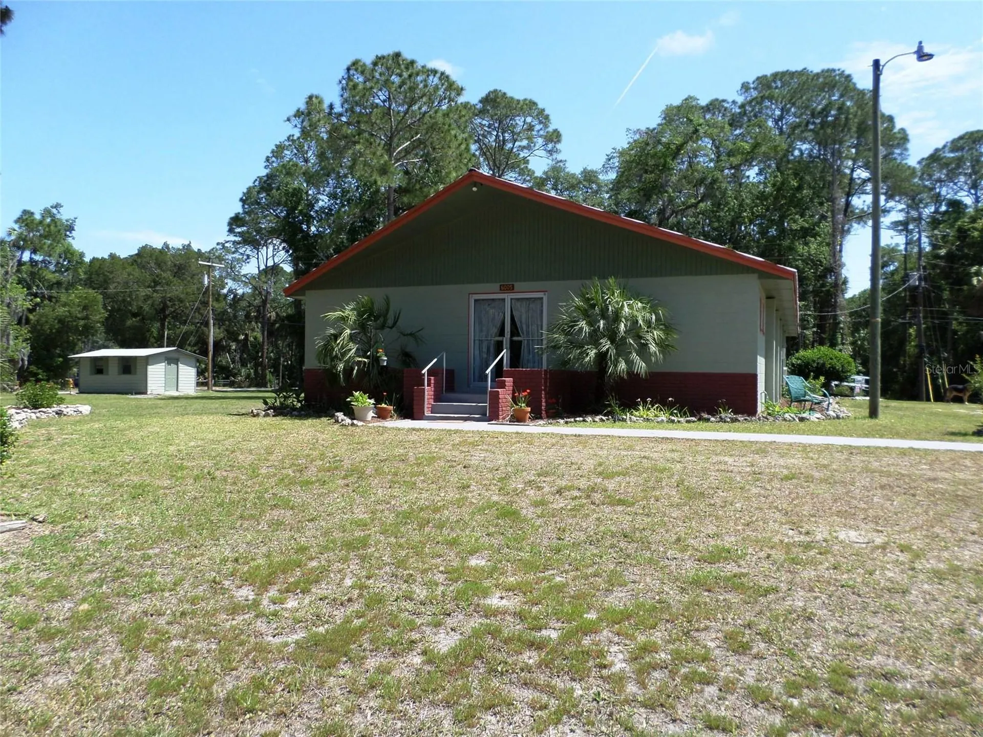 6005 Highway 40 W Yankeetown FL 34498