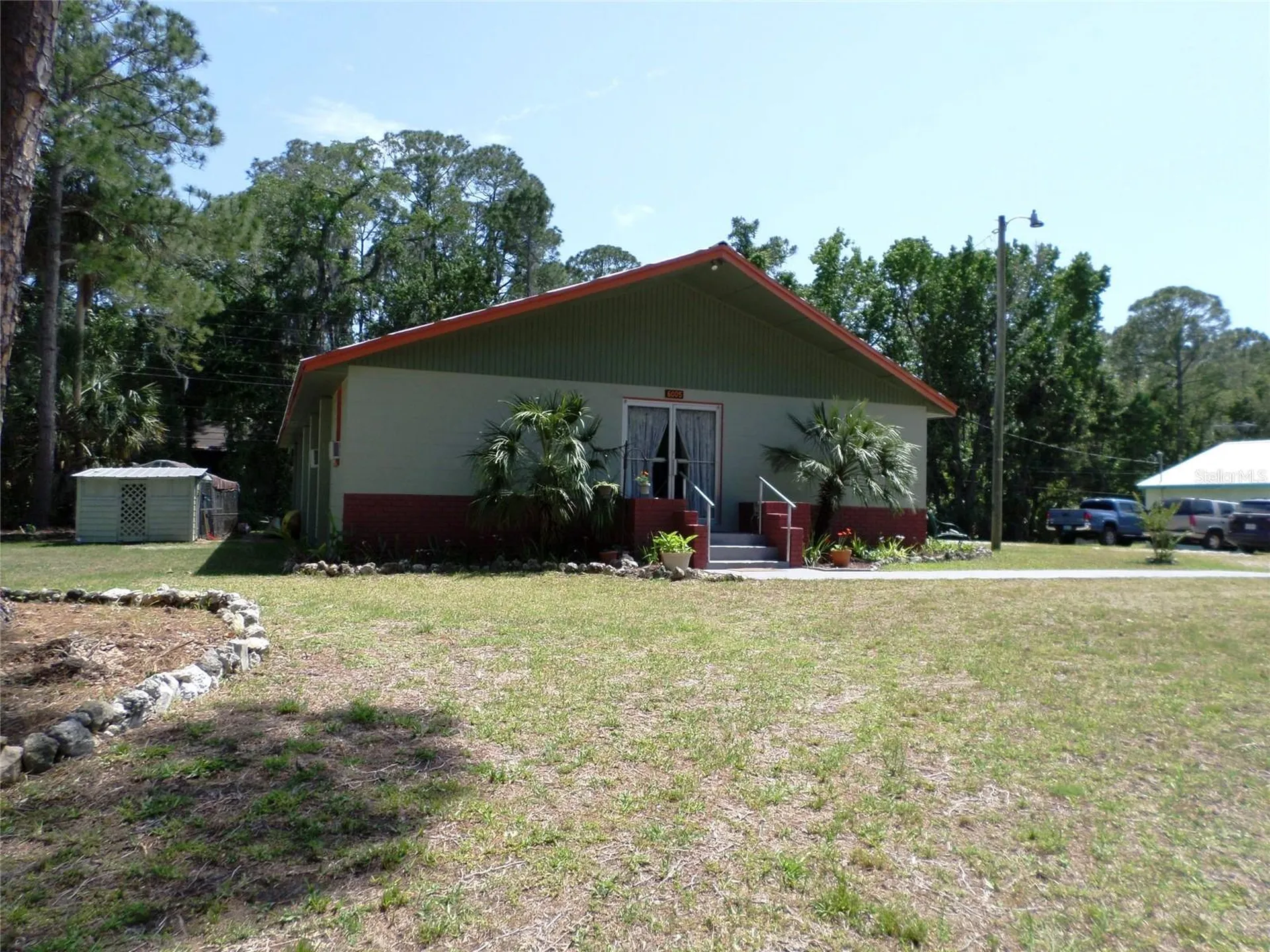 6005 Highway 40 W Yankeetown FL 34498