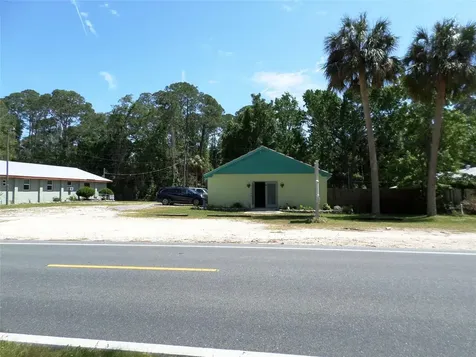 6005 Highway 40 W Yankeetown FL 34498