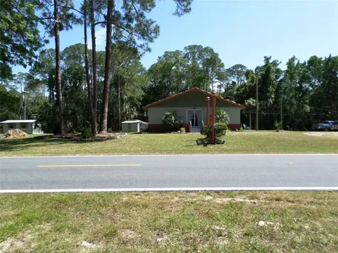 6005 Highway 40 W Yankeetown FL 34498