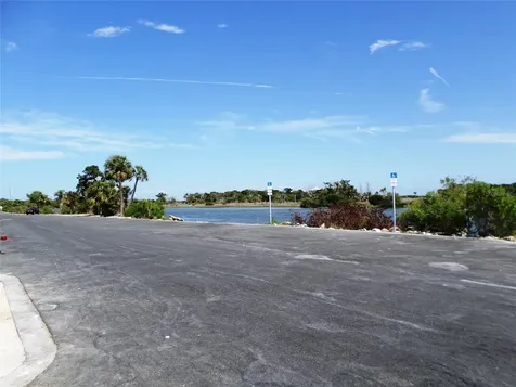 6005 Highway 40 W Yankeetown FL 34498
