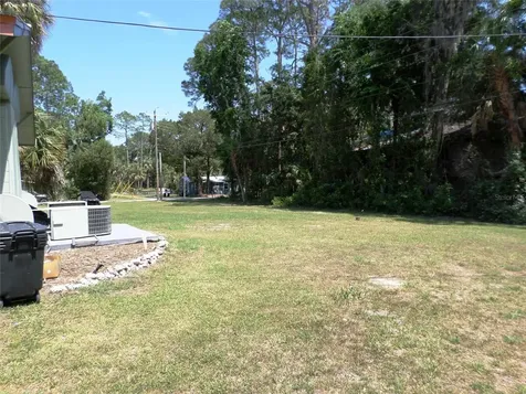 6005 Highway 40 W Yankeetown FL 34498