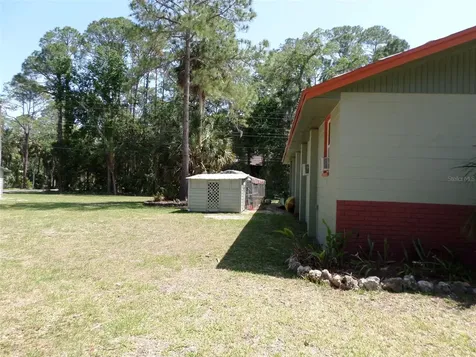 6005 Highway 40 W Yankeetown FL 34498