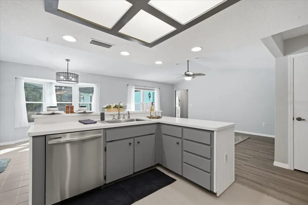 8370 Windridge Way Weeki Wachee FL 34613
