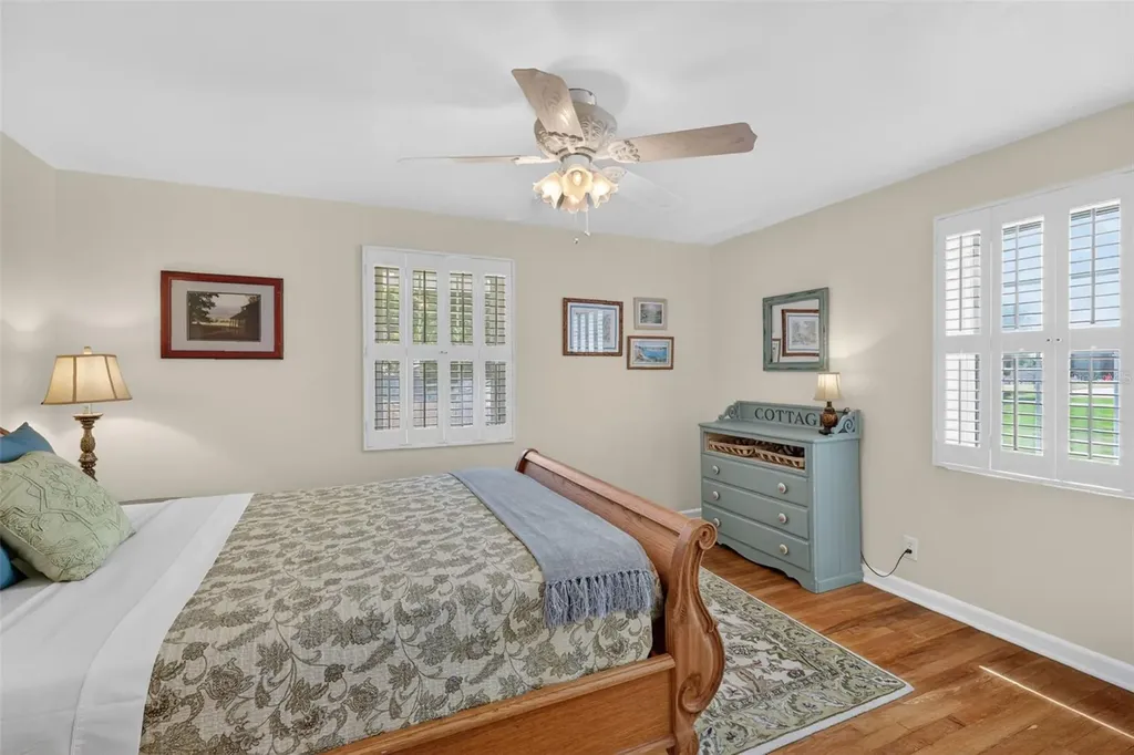 422 W 11th Avenue Mount Dora FL 32757
