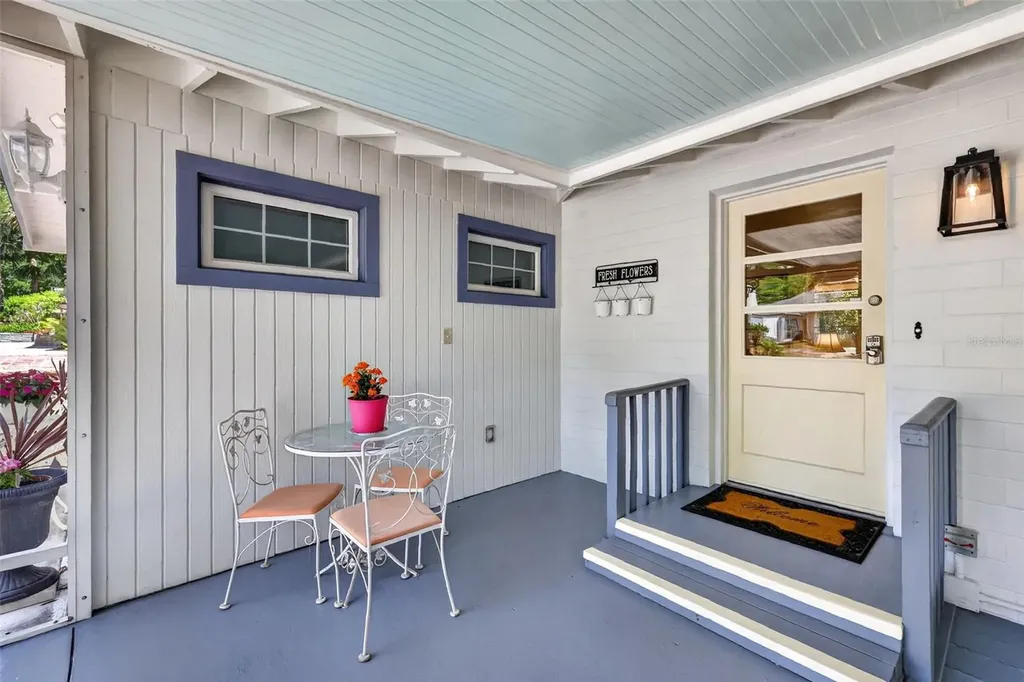 422 W 11th Avenue Mount Dora FL 32757