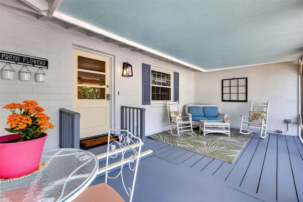 422 W 11th Avenue Mount Dora FL 32757