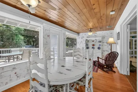 422 W 11th Avenue Mount Dora FL 32757