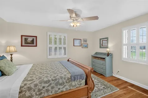 422 W 11th Avenue Mount Dora FL 32757
