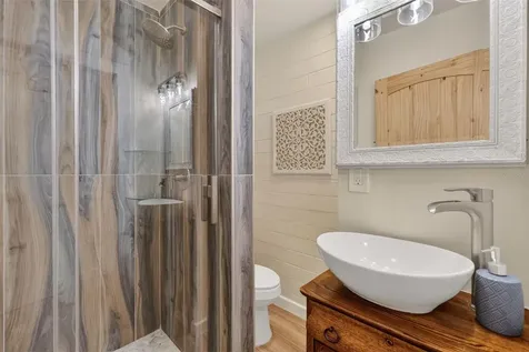 422 W 11th Avenue Mount Dora FL 32757