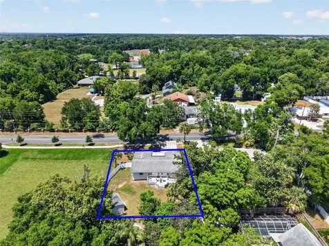 422 W 11th Avenue Mount Dora FL 32757