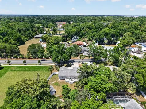 422 W 11th Avenue Mount Dora FL 32757