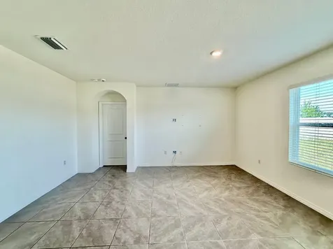 9098 Forge Breeze Loop Wesley Chapel FL 33545