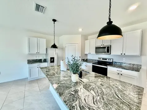 9098 Forge Breeze Loop Wesley Chapel FL 33545