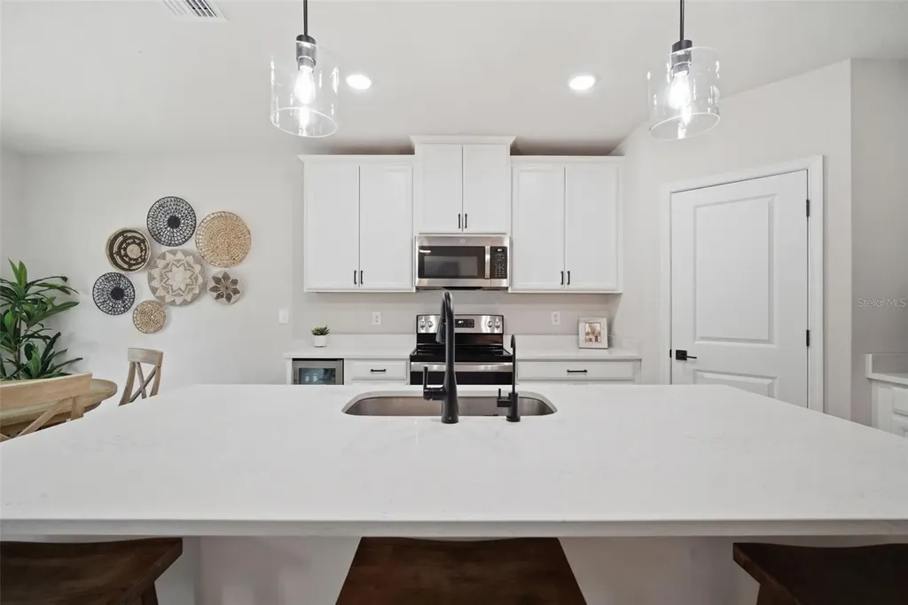 10325 Gliding Eagle Way Land O Lakes FL 34638
