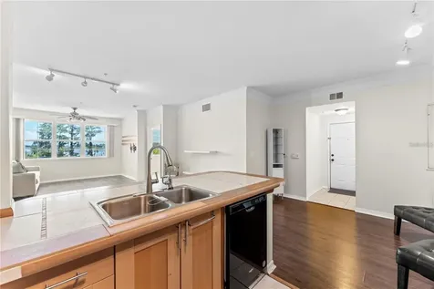 3384 Corona Village Way Orlando FL 32835