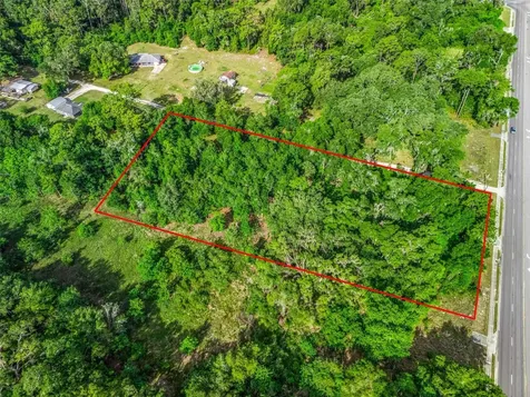 2823 W C 48 Bushnell FL 33513