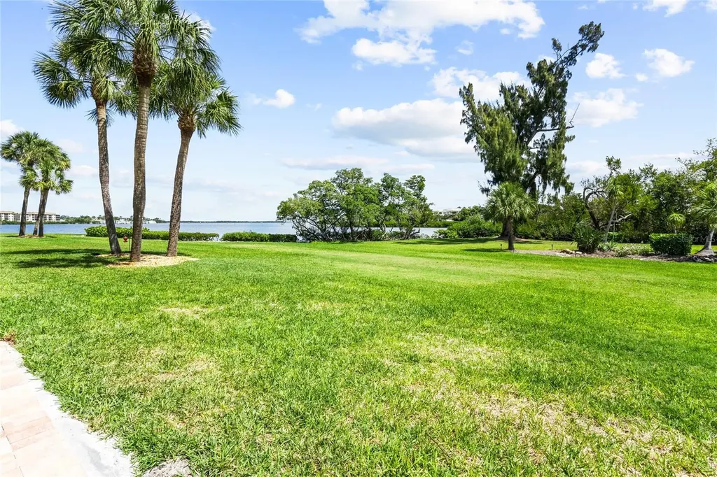 3330 Gulf Of Mexico Drive Longboat Key FL 34228