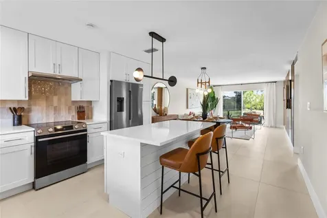 3330 Gulf Of Mexico Drive Longboat Key FL 34228