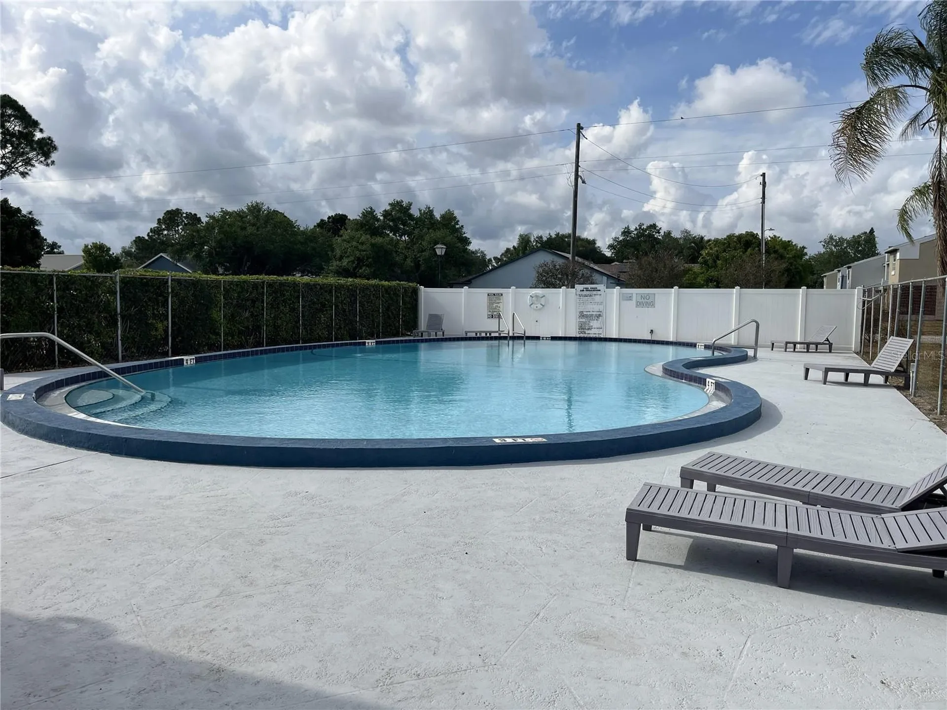 6721 121 Avenue Largo FL 33773
