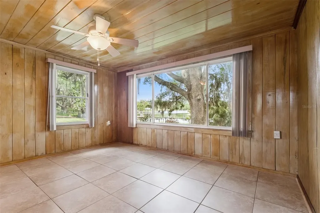 4111 Lake Lockhart Drive Orlando FL 32810