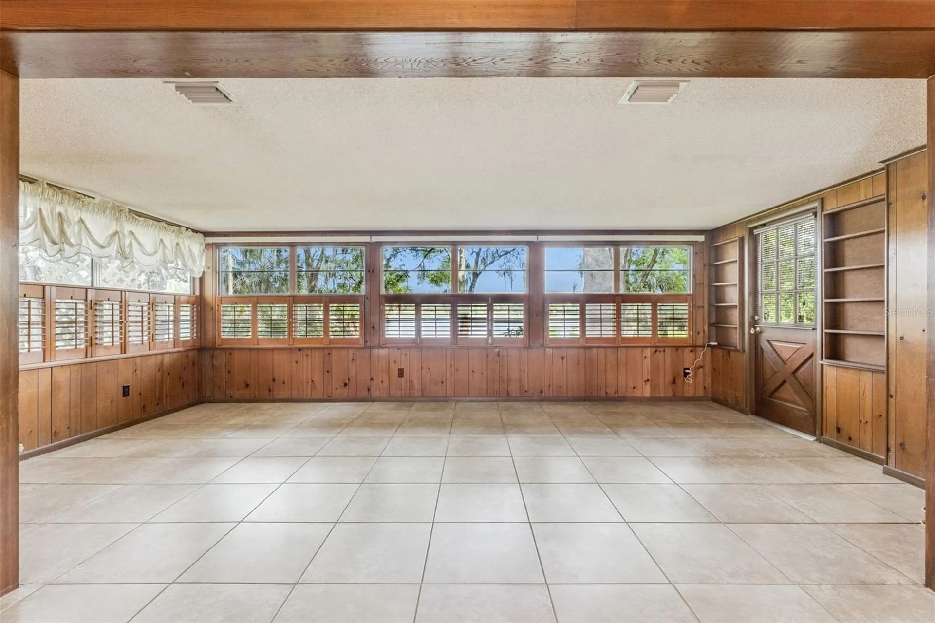 4111 Lake Lockhart Drive Orlando FL 32810