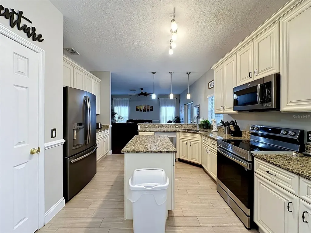 735 Kildrummy Drive Davenport FL 33896