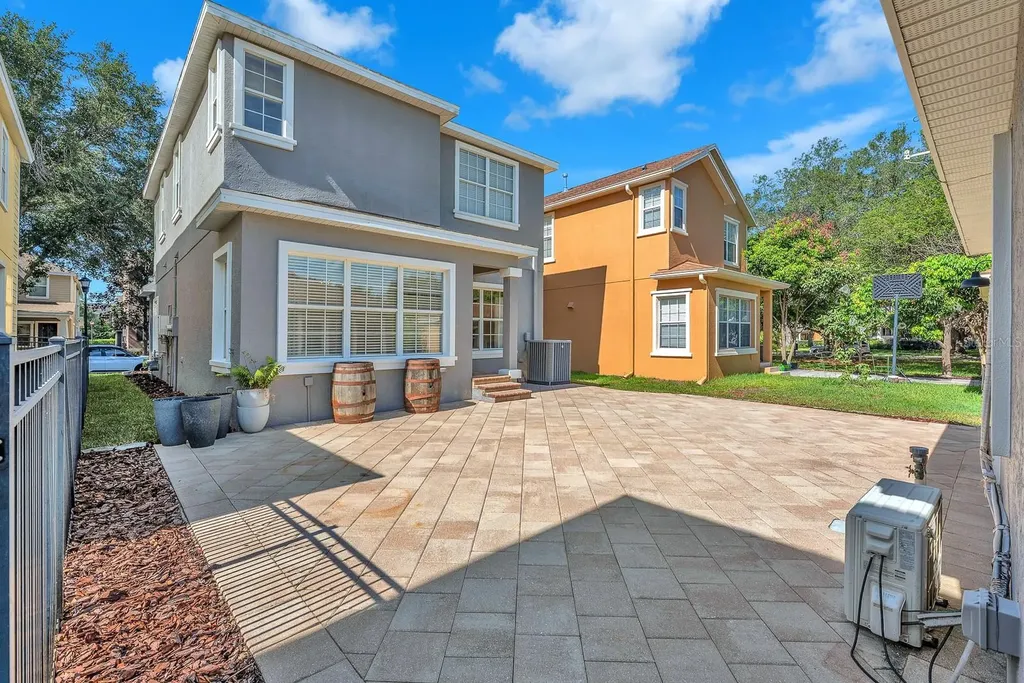 16108 Loneoak View Drive Lithia FL 33547