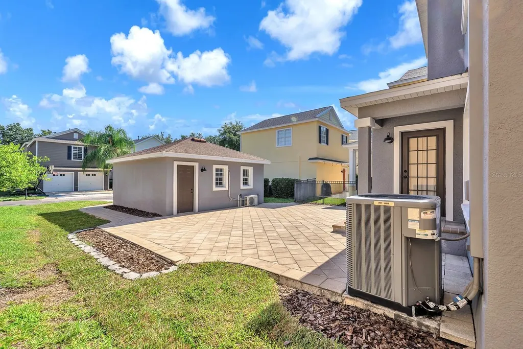 16108 Loneoak View Drive Lithia FL 33547