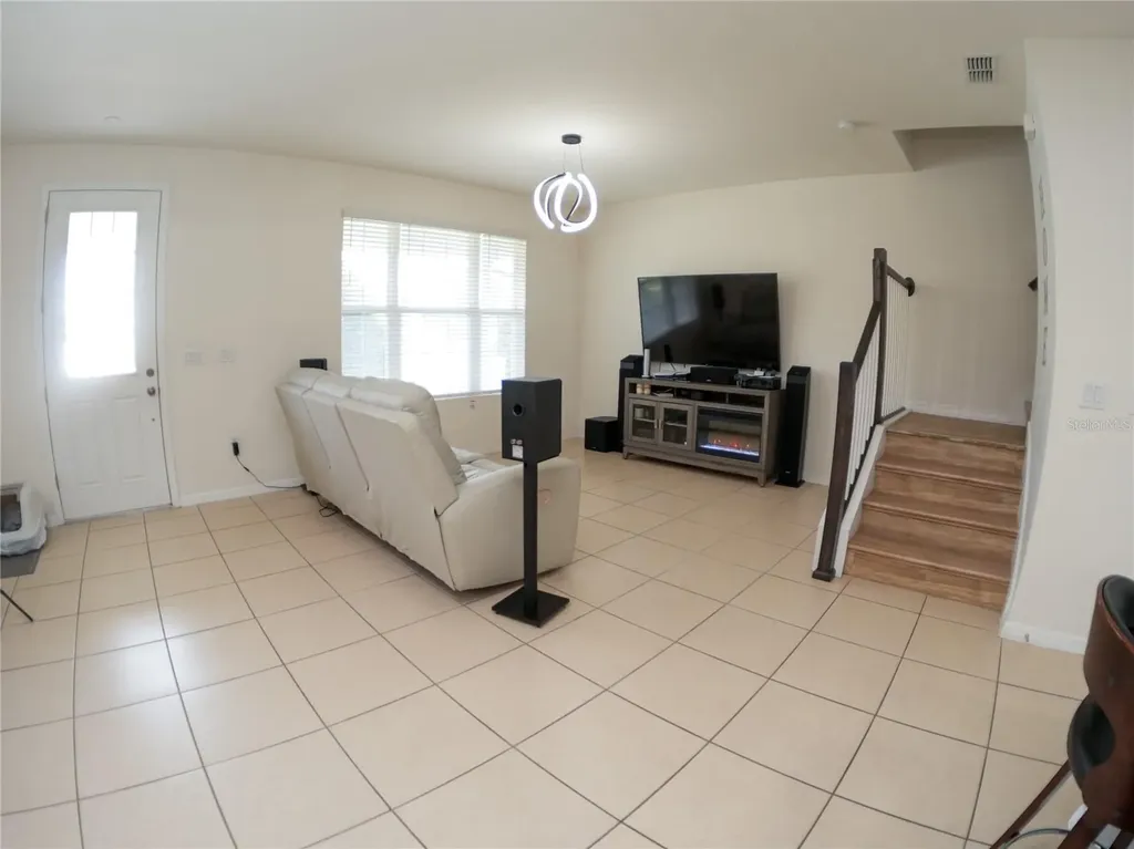 2451 Varenna Loop Kissimmee FL 34741