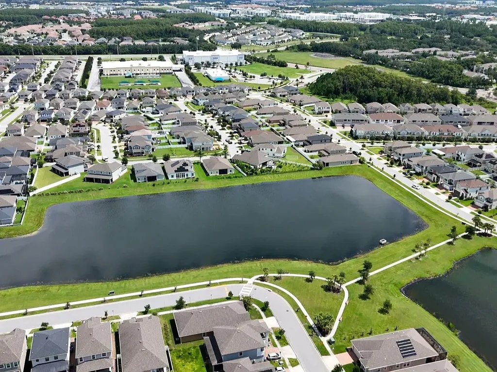 2451 Varenna Loop Kissimmee FL 34741