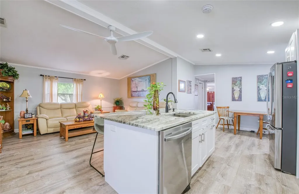 417 Dolphin Drive S Oldsmar FL 34677