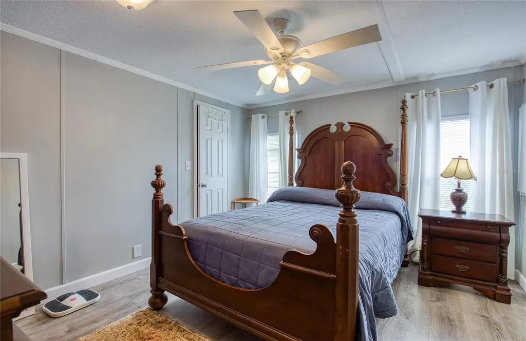 417 Dolphin Drive S Oldsmar FL 34677