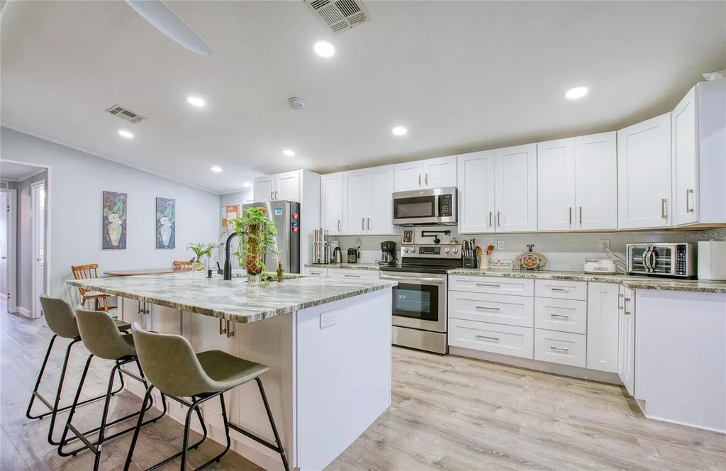 417 Dolphin Drive S Oldsmar FL 34677