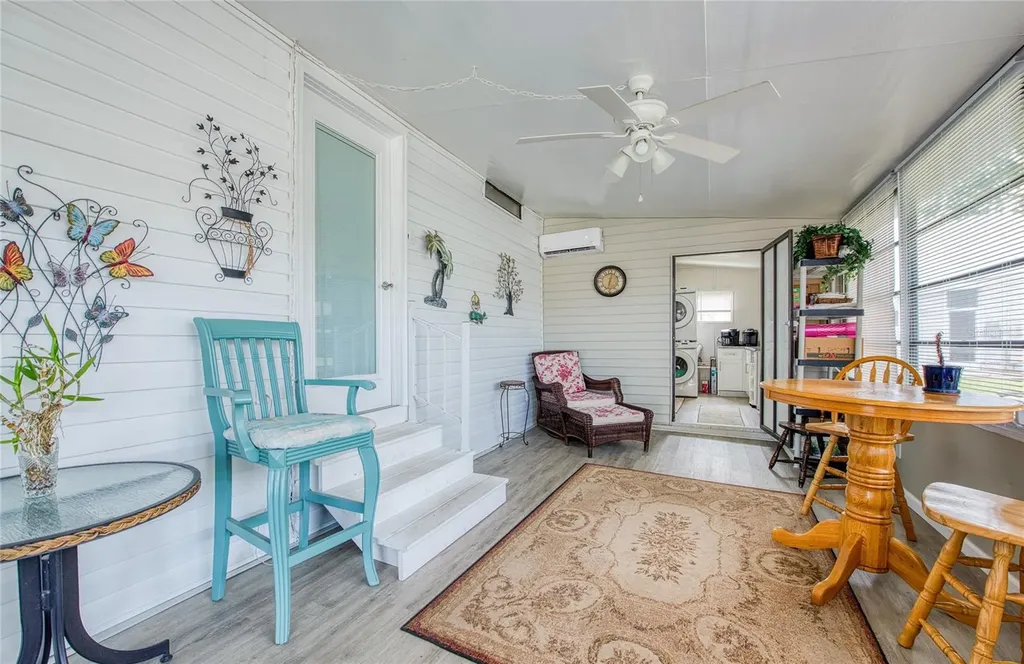 417 Dolphin Drive S Oldsmar FL 34677